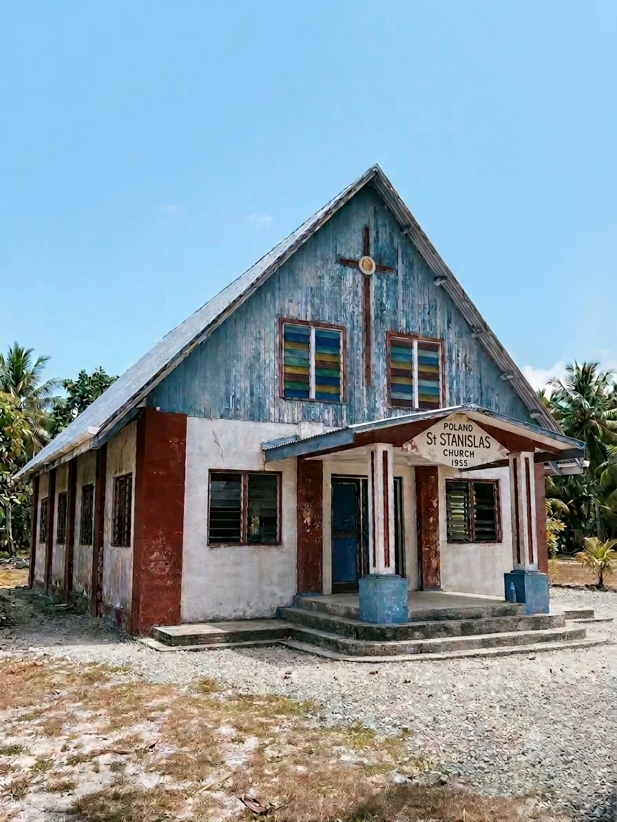 Kościół św. Stanisława w miejscowości Poland na atolu Kiritimati, fot. Mateusz Radiemerski