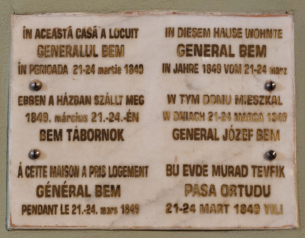 Braszów - tablica upamiętniająca miejsce pobytu Józefa Bema