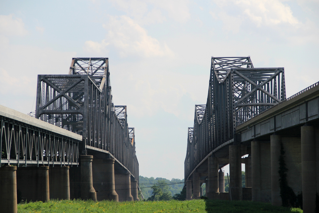 USA - Henderson-Evansville (Kentucky-Indiana) - Bi-State Vietnam Gold Star Bridges