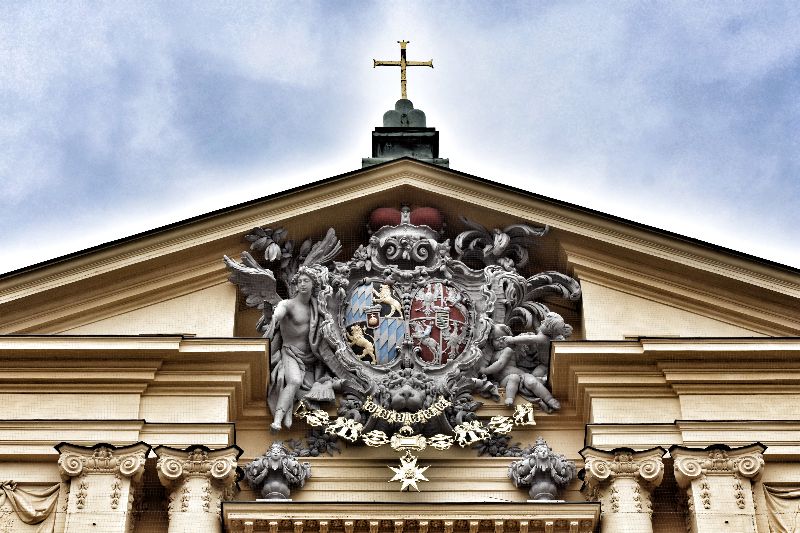 Niemcy - Monachium - herb Rzeczypospolitej Obojga Narodów na fasadzie Teatynów, Odeonsplatz