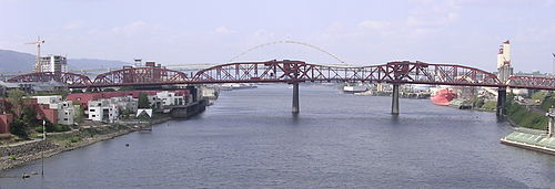 USA - Portland - Broadway Bridge