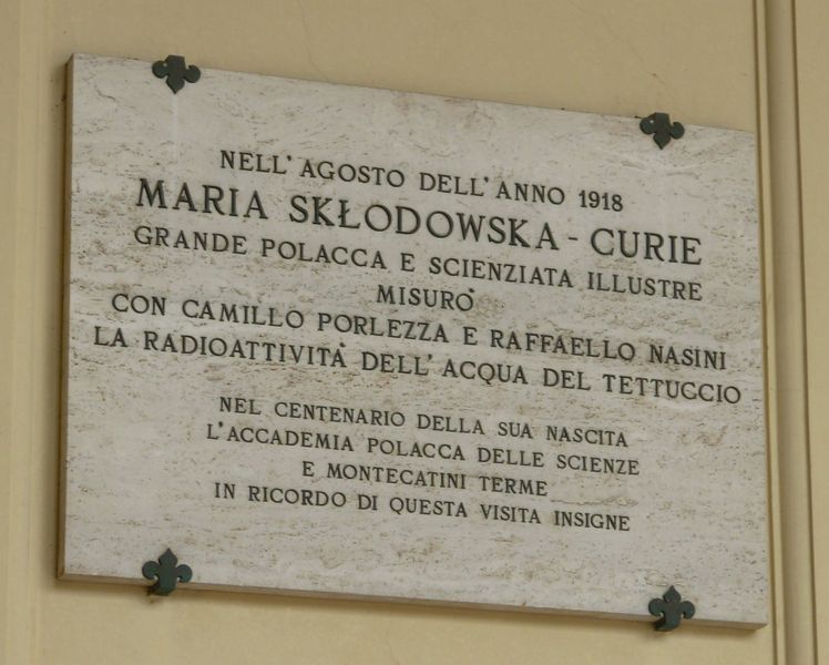 Montecatini Terme - tablica upamiętniająca Marię Skłodowską-Curie