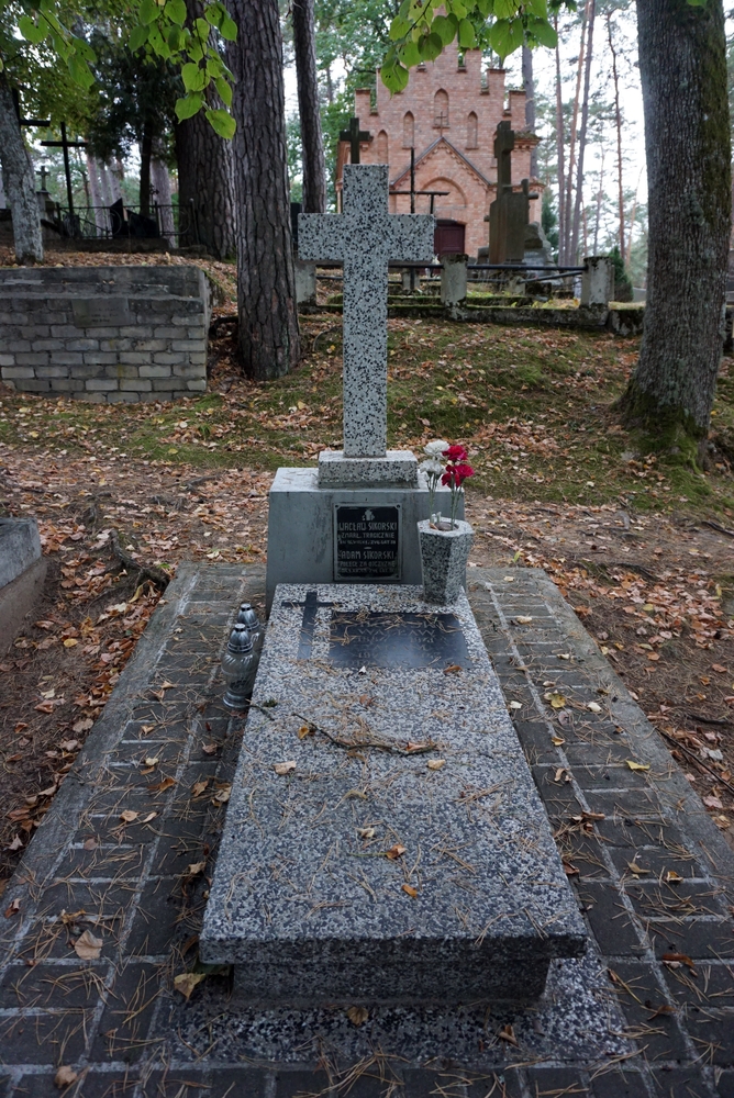 Photo showing Grób ofiar II wojny światowej