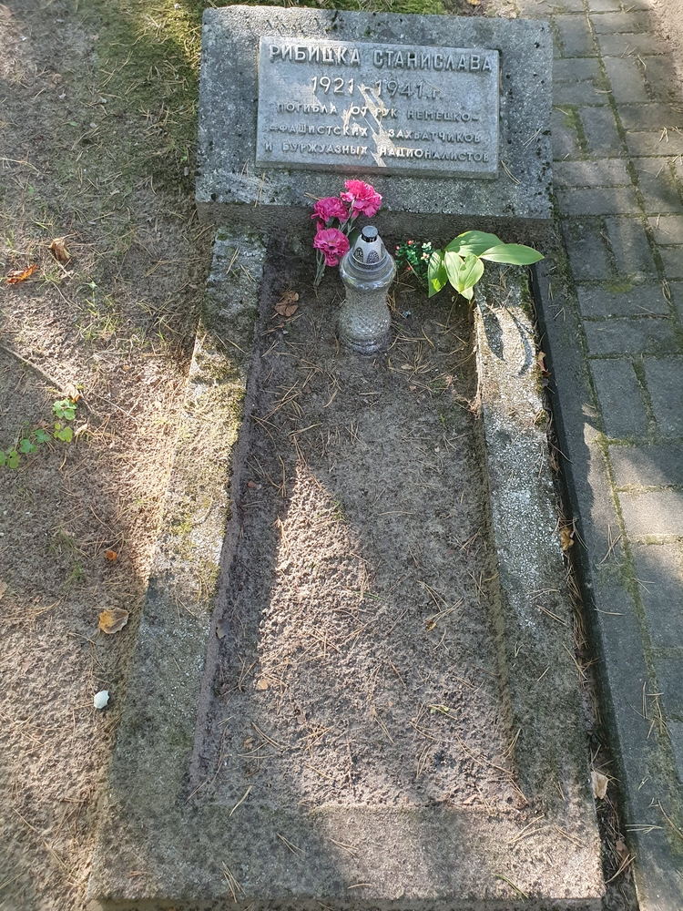 Photo montrant Groby ofiar II wojny światowej