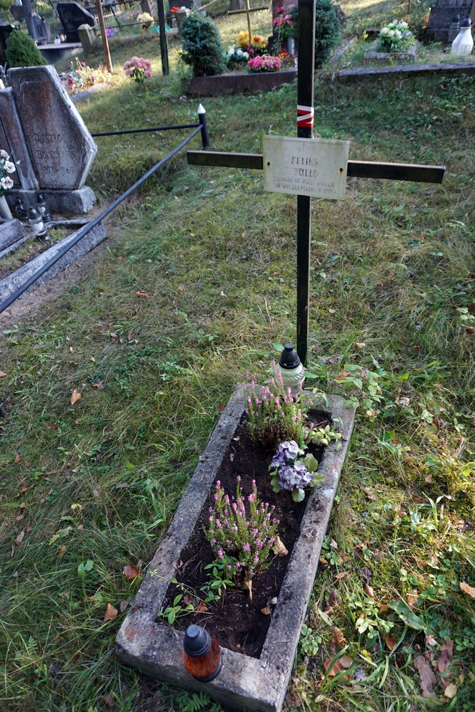 Photo showing Grób żołnierza Armii Krajowej Feliksa Bułły