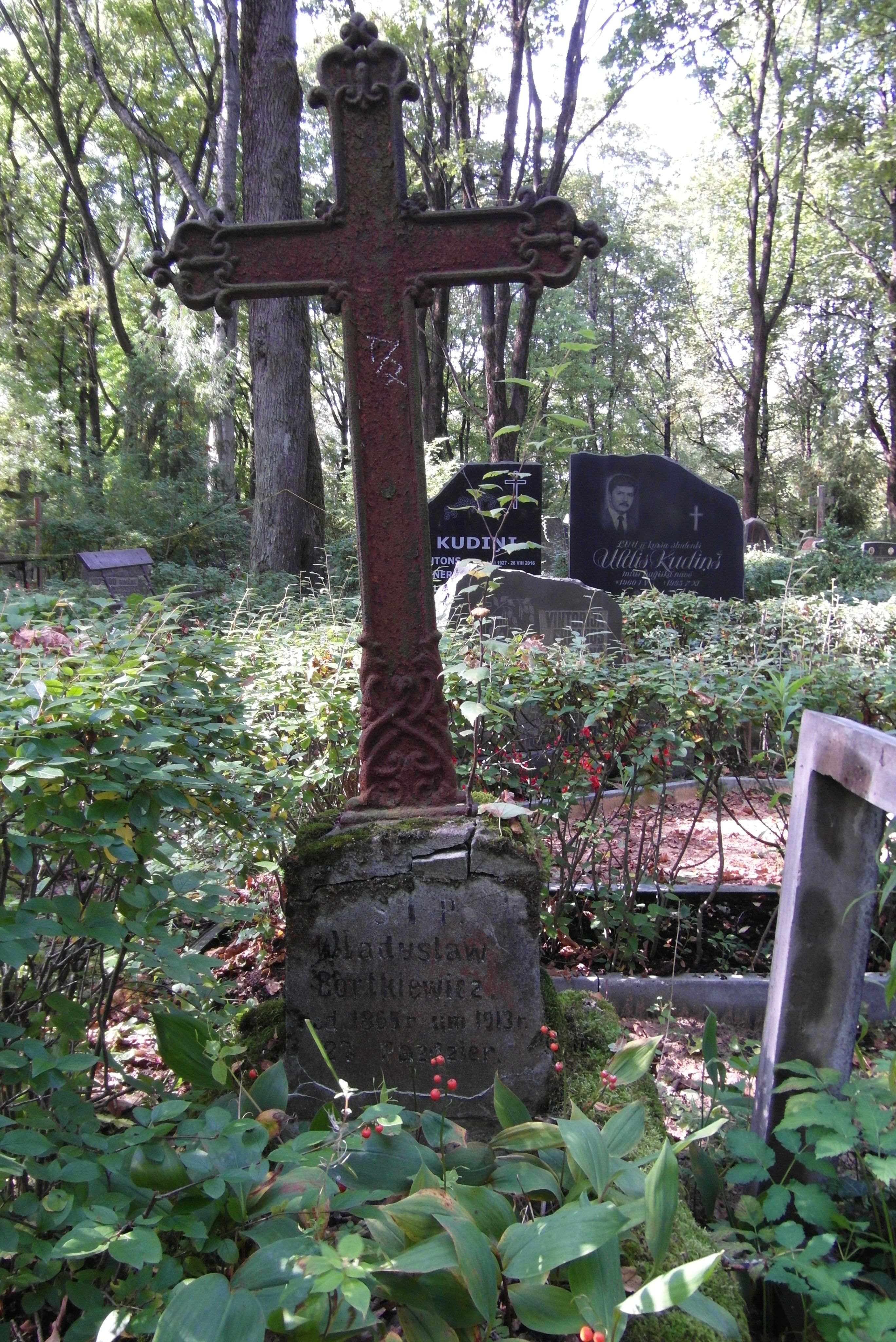 Tombstone of Wladyslaw Bortkiewicz, St Michael's cemetery in Riga, as of 2021.