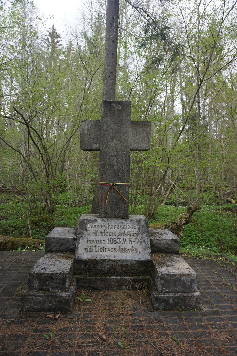 Grave of the January Uprising insurgents and monument at the site of the battle