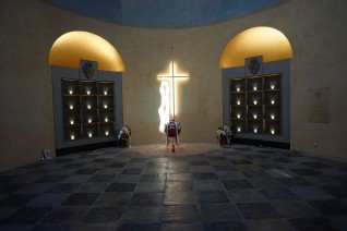 Mauzoleum powstańców styczniowych na cmentarzu Stara Rossa