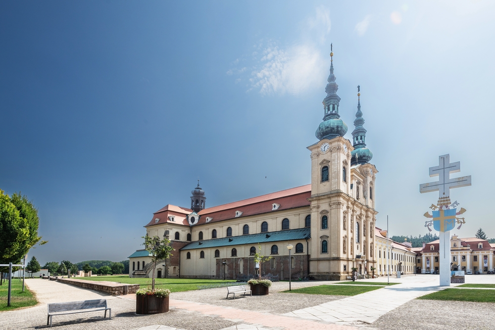 Fotografia przedstawiająca Interior decoration and frescoes with scenes from the life of St. Hedwig of Silesia in the Basilica of the Assumption of the Blessed Virgin Mary and Saints Cyril and Methodius in Velehrad