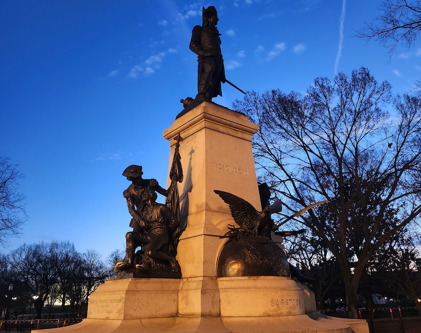 Fotografia przedstawiająca Pomnik Tadeusza Kościuszki w Waszyngtonie