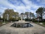 Fotografia przedstawiająca Polish Air Force Memorial w Northolt - pomnik na cześć polskich lotników