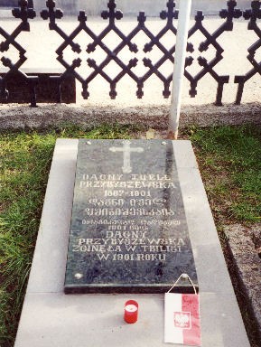 Tombstone of Dagna Juel-Przybyszewska in Kukijski cemetery, 1999, Tbilisi, Georgia