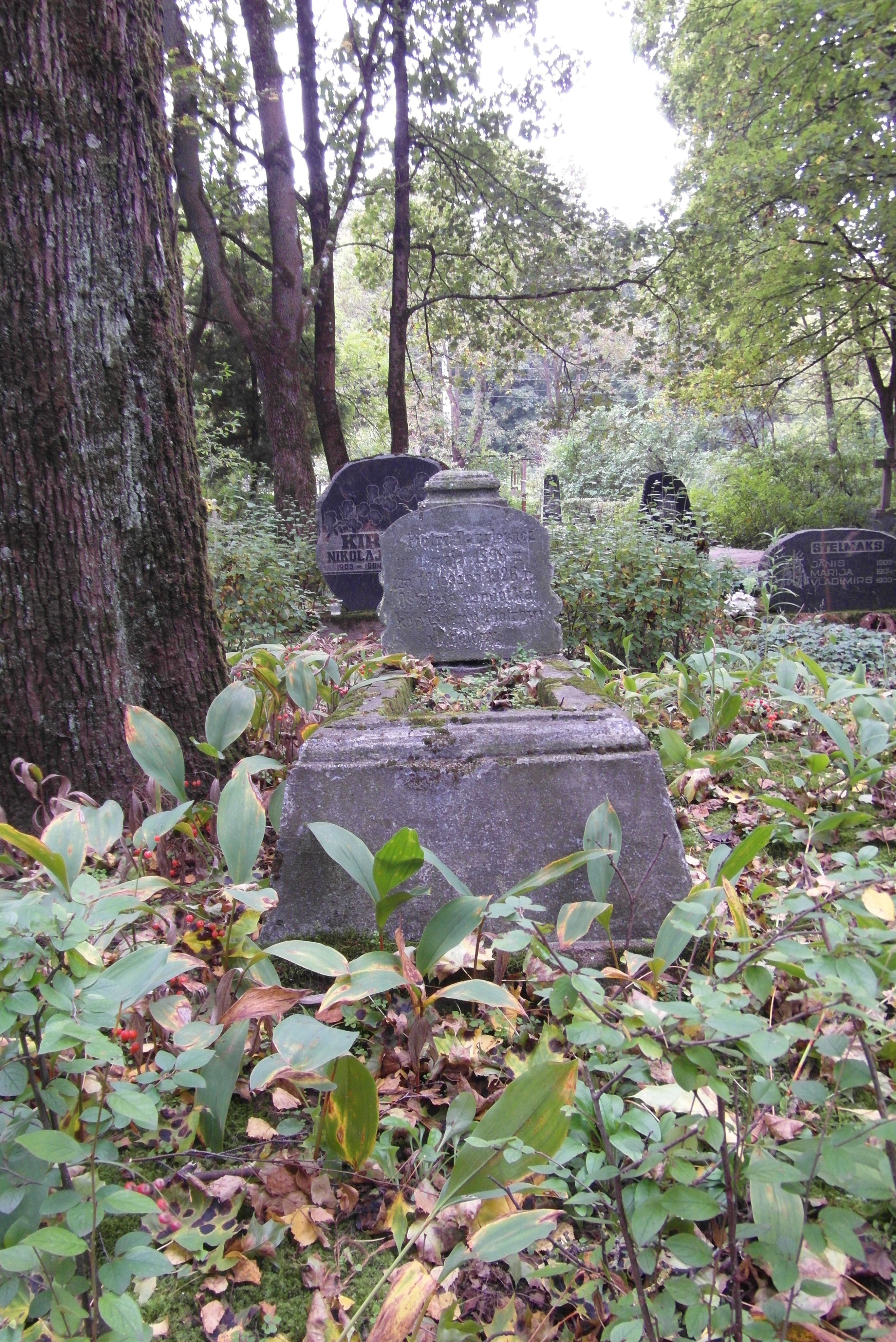 Tombstone of Peter Pavlovich, St Michael's cemetery in Riga, as of 2021.