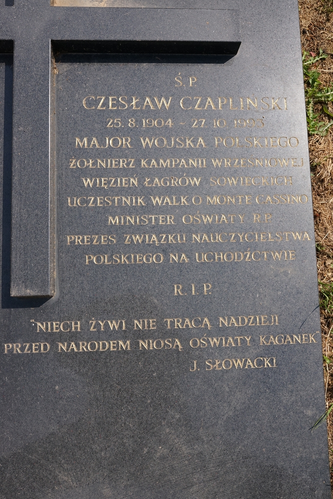 Tombstone of Czeslaw Czaplinski, Gunnersbury Cemetery, London