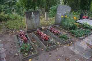 Groby ofiar akcji odwetowej dokonanej przez AK