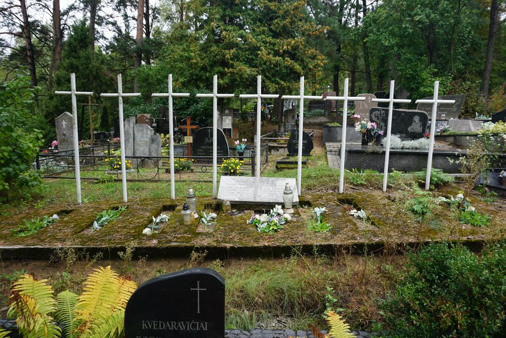 Graves of Poles shot by the Germans in 1944.