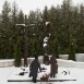 Fotografia przedstawiająca Zbiorowa mogiła ofiar policji litewskiej, upamiętniona pomnikiem