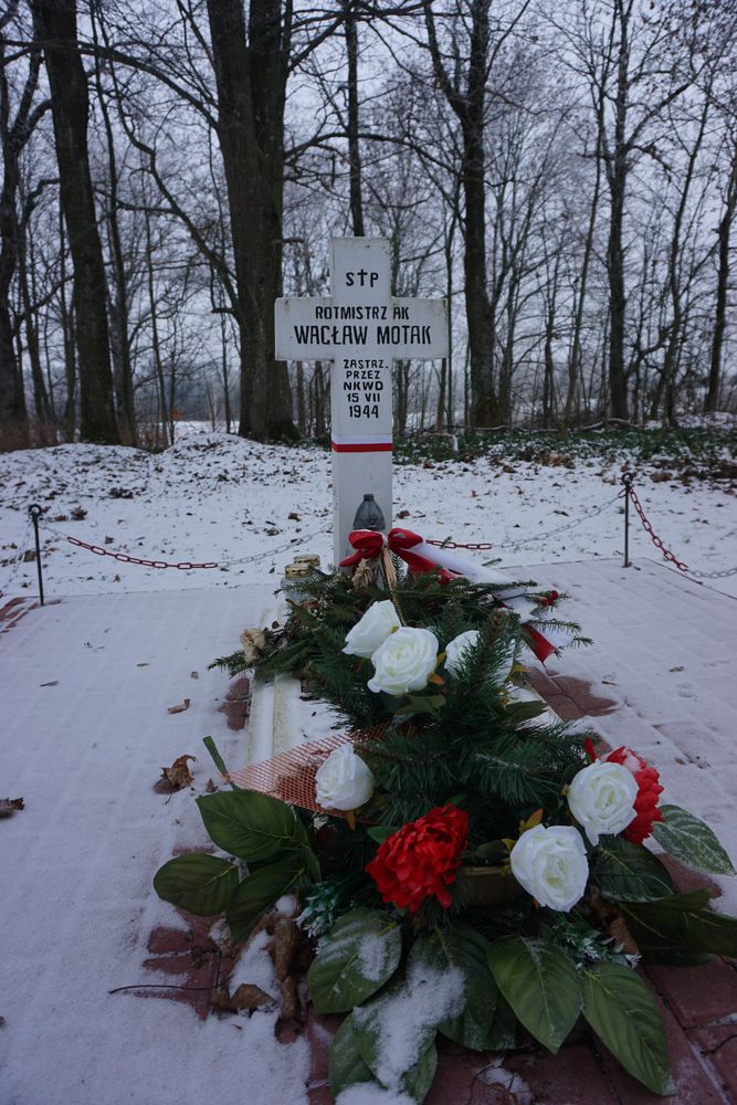 Grave of the National Army Rotmistrz, Wacław Motak