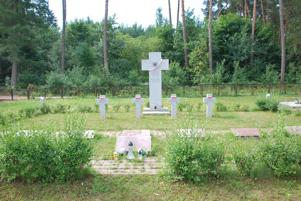 Kwatera grobów żołnierzy Armii Krajowej ekshumowanych z Dziewieniszek
