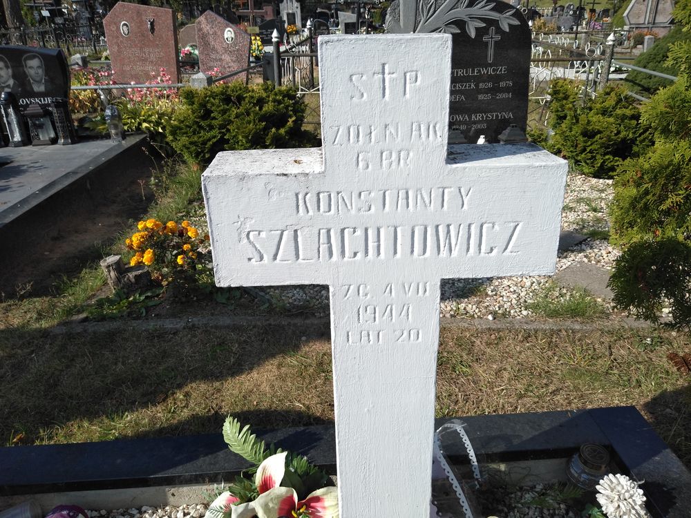 Konstanty Szlachtowicz, Grave of a Home Army Soldier