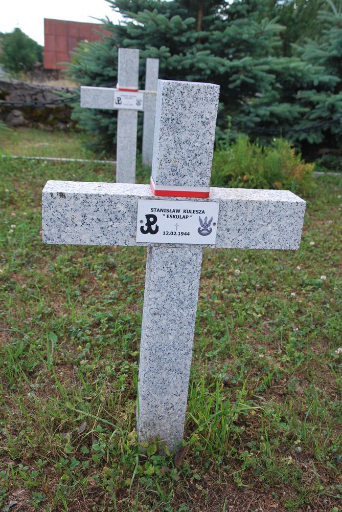 Stanisław Kulesza gravestone from the soldiers' quarters of the 6th Home Army Brigade at the Jasna Górka cemetery in Kolesniki