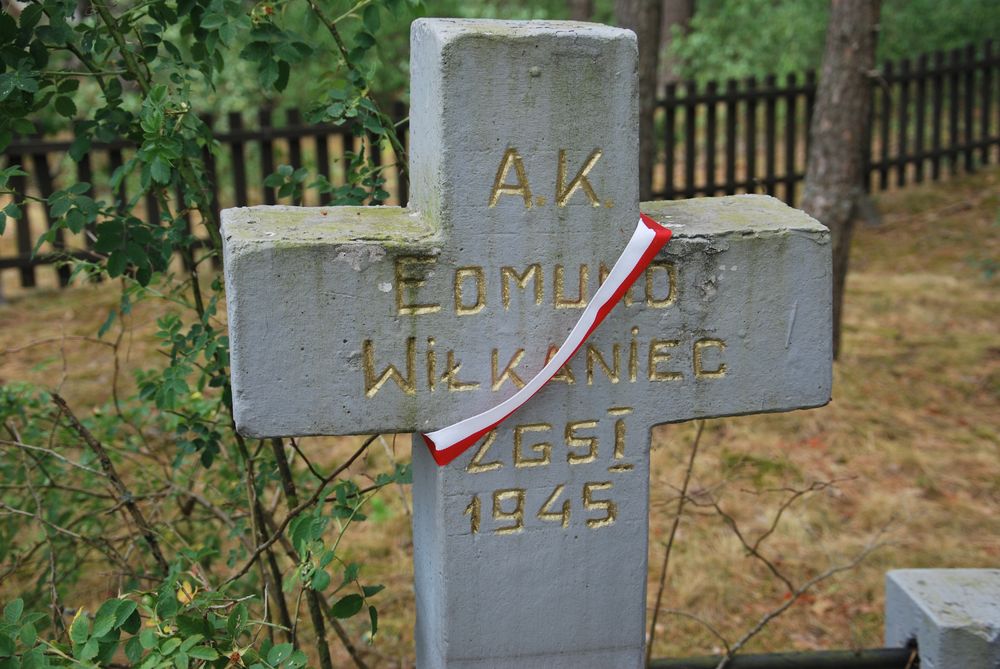 Edmund Wiłkaniec, Graves of Home Army soldiers killed in battle against the NKVD