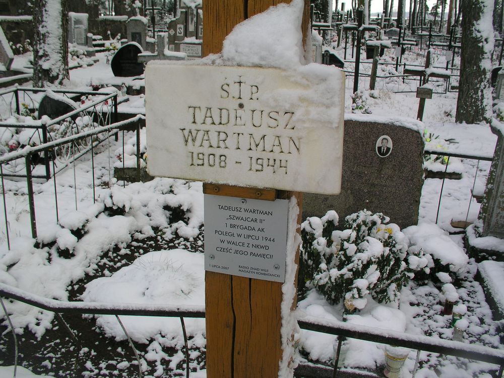 Tadeusz Wartman, Graves of Home Army soldiers in the parish cemetery