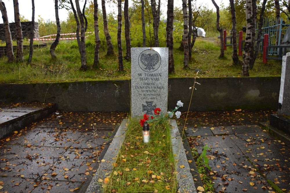 Graves of Polish seamen from World War II