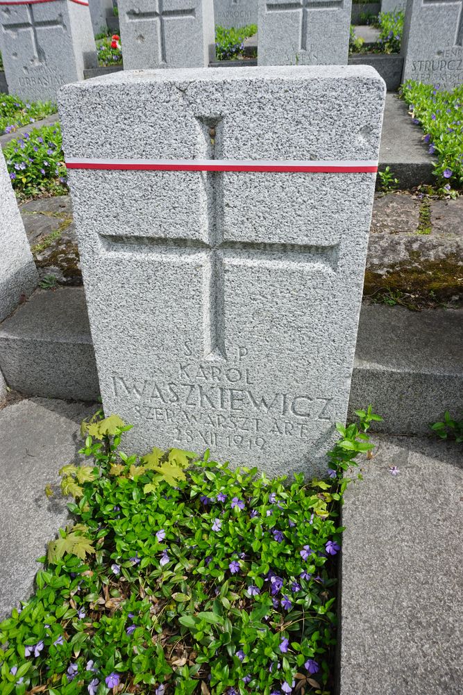 Karol Iwaszkiewicz, Military cemetery - part of the Stara Rossa cemetery