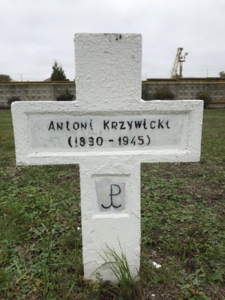 Antoni Krzywicki, Cemetery of Gulag No 178, destroyed, rebuilt and commemorated with crosses