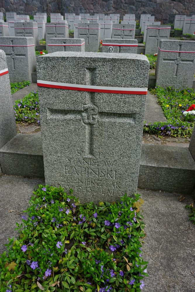 Stanisław Łapiński, Military cemetery - part of the Stara Rossa cemetery