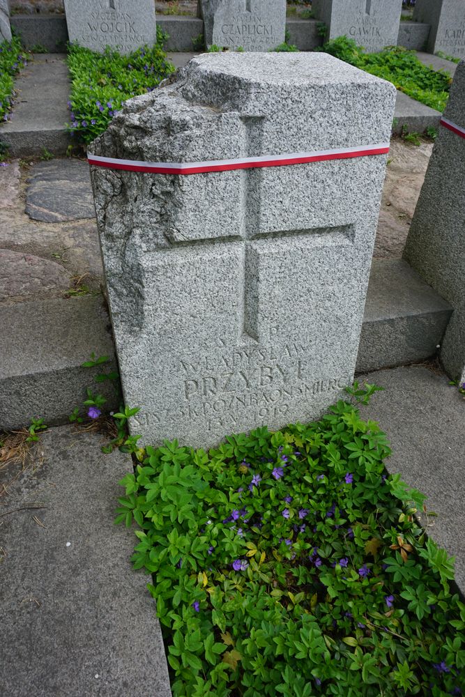 Władysław Przybył, Cmentarz wojskowy - część cmentarza Stara Rossa