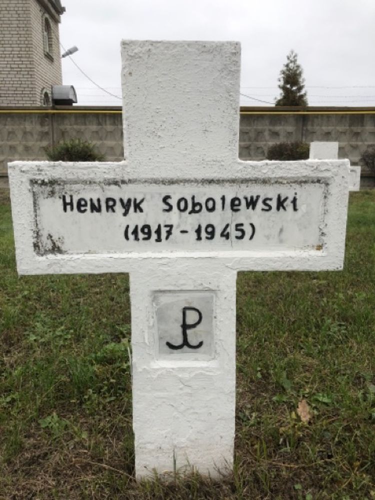 Henryk Sobolewski, Cemetery of Gulag No 178, destroyed, rebuilt and commemorated with crosses