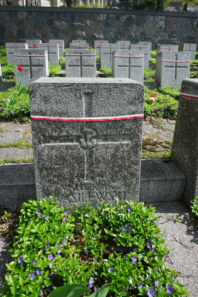 Waldemar Wasilewski, Cmentarz wojskowy - część cmentarza Stara Rossa