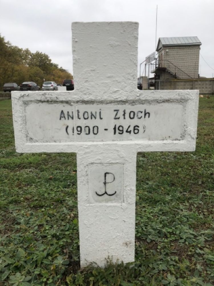 Antoni Włoch, Cemetery of Gulag No 178, destroyed, rebuilt and commemorated with crosses