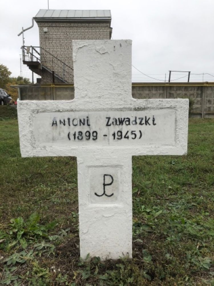 Antoni Zawadzki, Cemetery of Gulag No 178, destroyed, rebuilt and commemorated with crosses