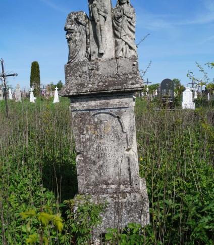 Nagrobek Macieja Winiarskiego. Cmentarz w Pokropiwnej