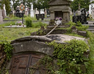 Grobowiec Władysława Pacześniowskiego, cmentarz w Czystyłowie