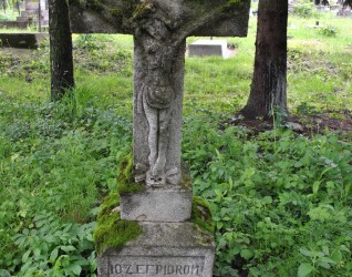 Nagrobek Józefa Piorona, cmentarz w Czystyłowie