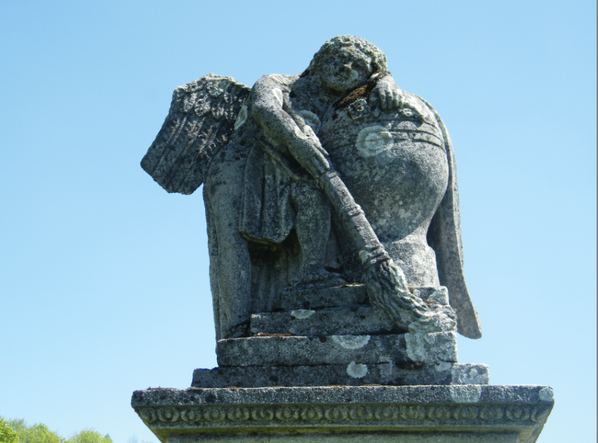 Gravestone figure of Maria Haraszczuk. Cemetery in Stechnikovec