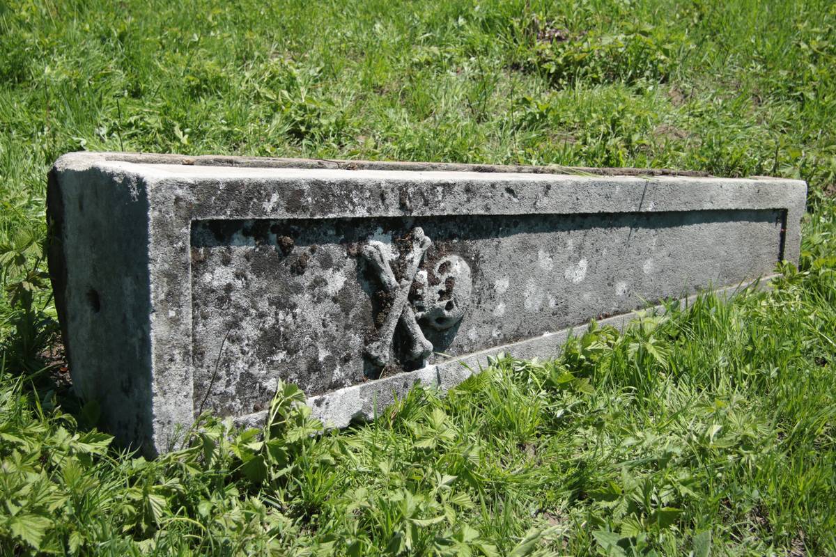 Obelisk from the gravestone of Anna N.N. Cemetery in Stechnikovec