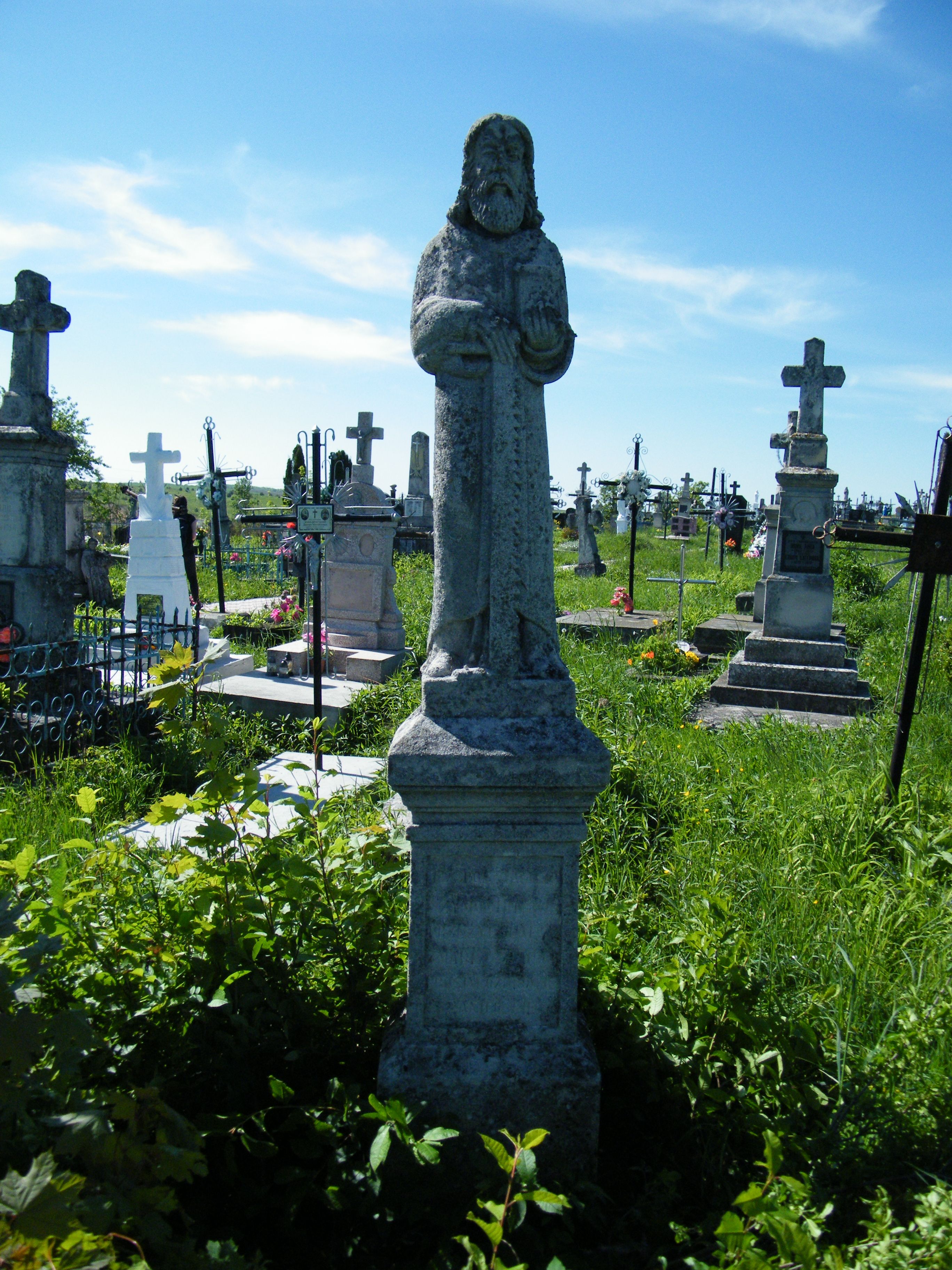 Tombstone of Szymon Bilobis, cemetery in Ihrowica