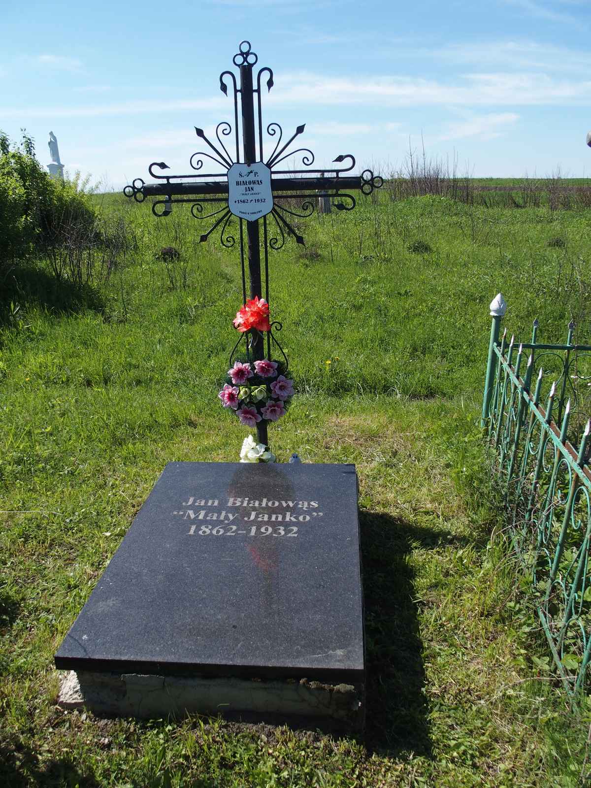 Tombstone of Jan Bialowąs, cemetery in Ihrownica