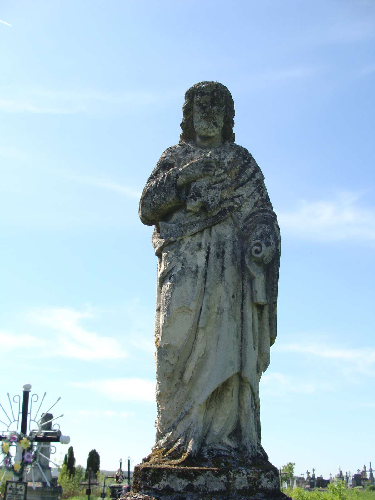 Figura z nagrobka Mateusza Białowąsa, cmentarz w Ihrownicy