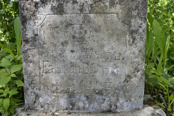 Inskrypcja z nagrobka Fabijana Derenia, cmentarz w Horodyszczach
