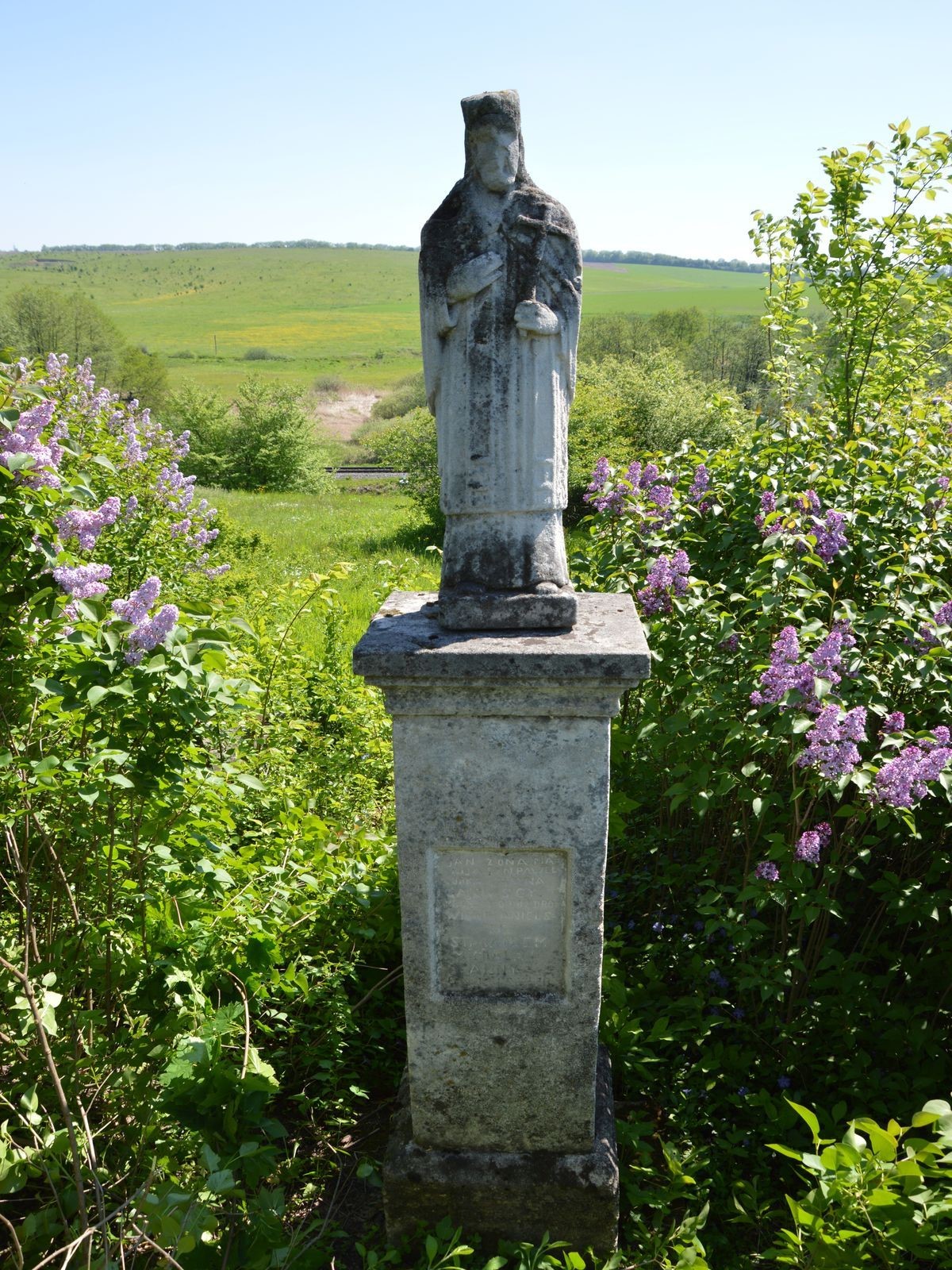 Nagrobek Jana Gajowskiego, Jaryny Gajowskiej, Marii Gajowskiej i Pawła Gajowskiego, cmentarz w Łozowej