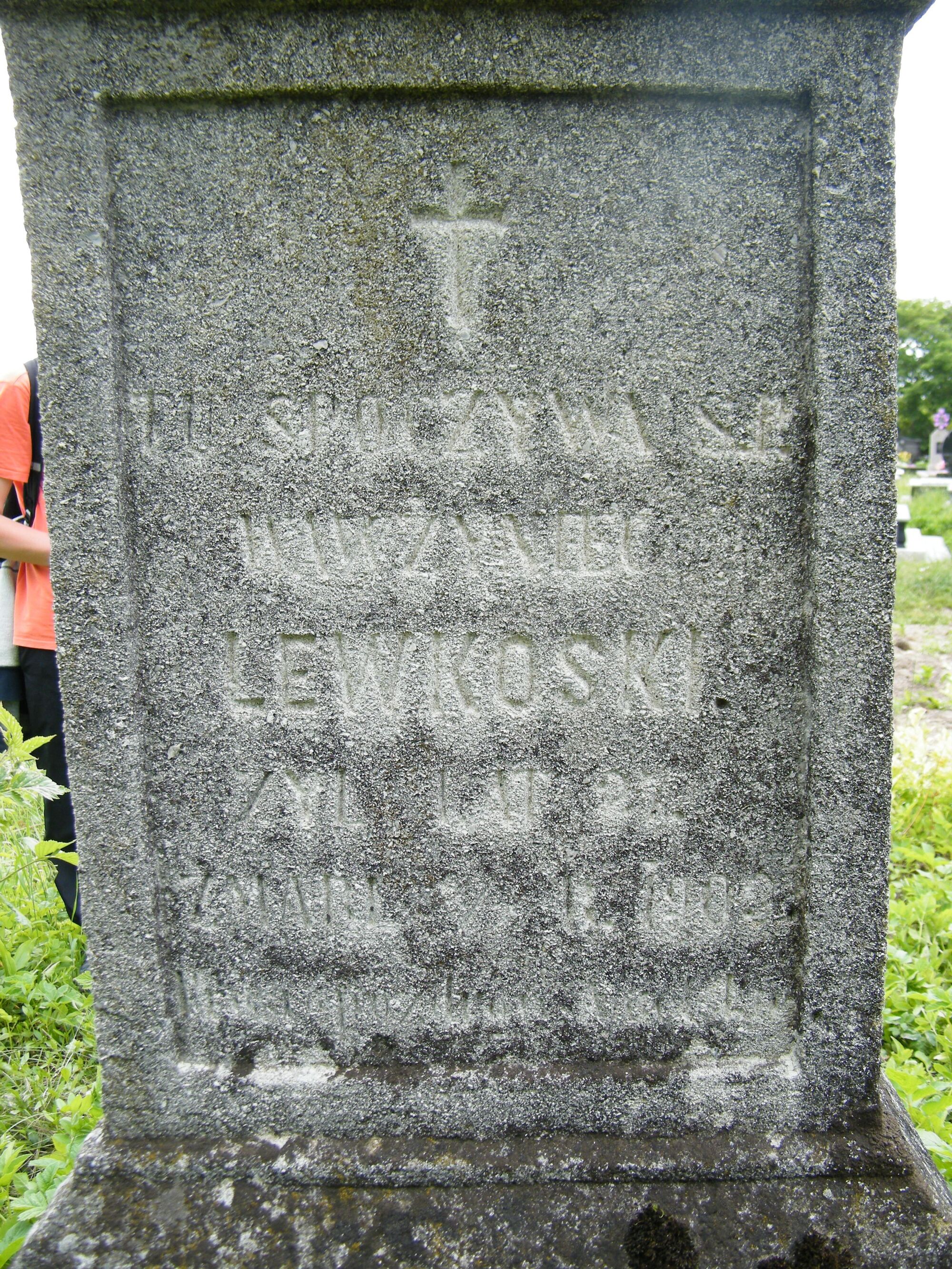 Fragment of a tombstone of Wawrzyniec Lewkowski, cemetery in Janówka