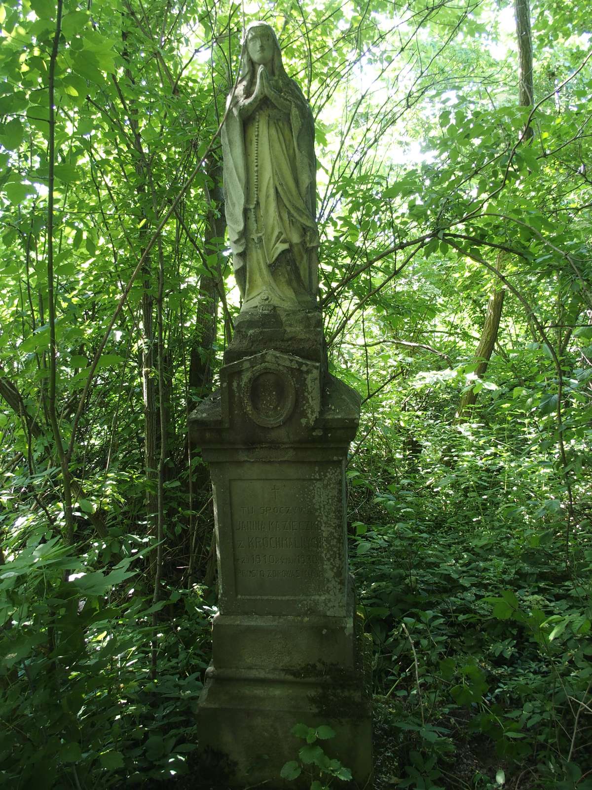Tombstone of Janina Kazieczko, cemetery in Poczapińce