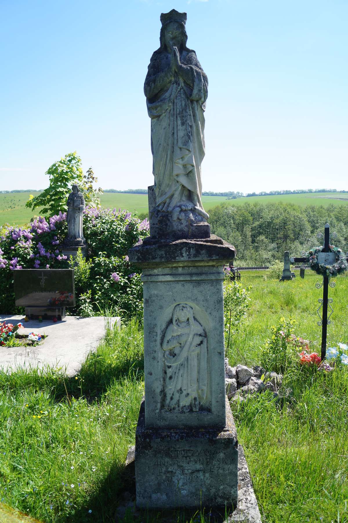 Tombstone of Anna Tyneńska, cemetery in Łozowa