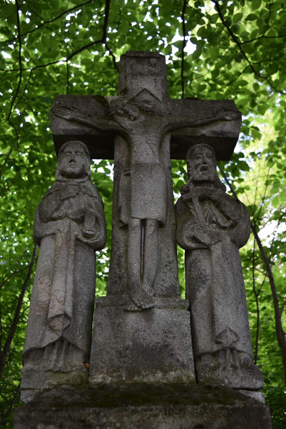 Sculptural group from the tombstone of Anna and Lawrence Dudar. Cemetery in Kokutkowce